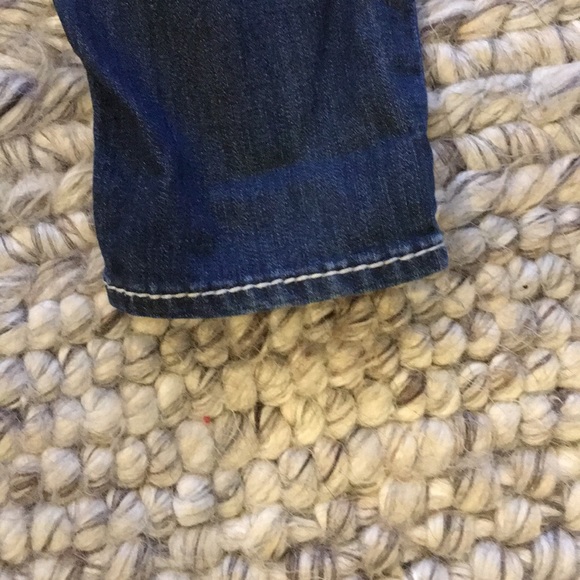 True Religion women’s jeans like new - Picture 3 of 8